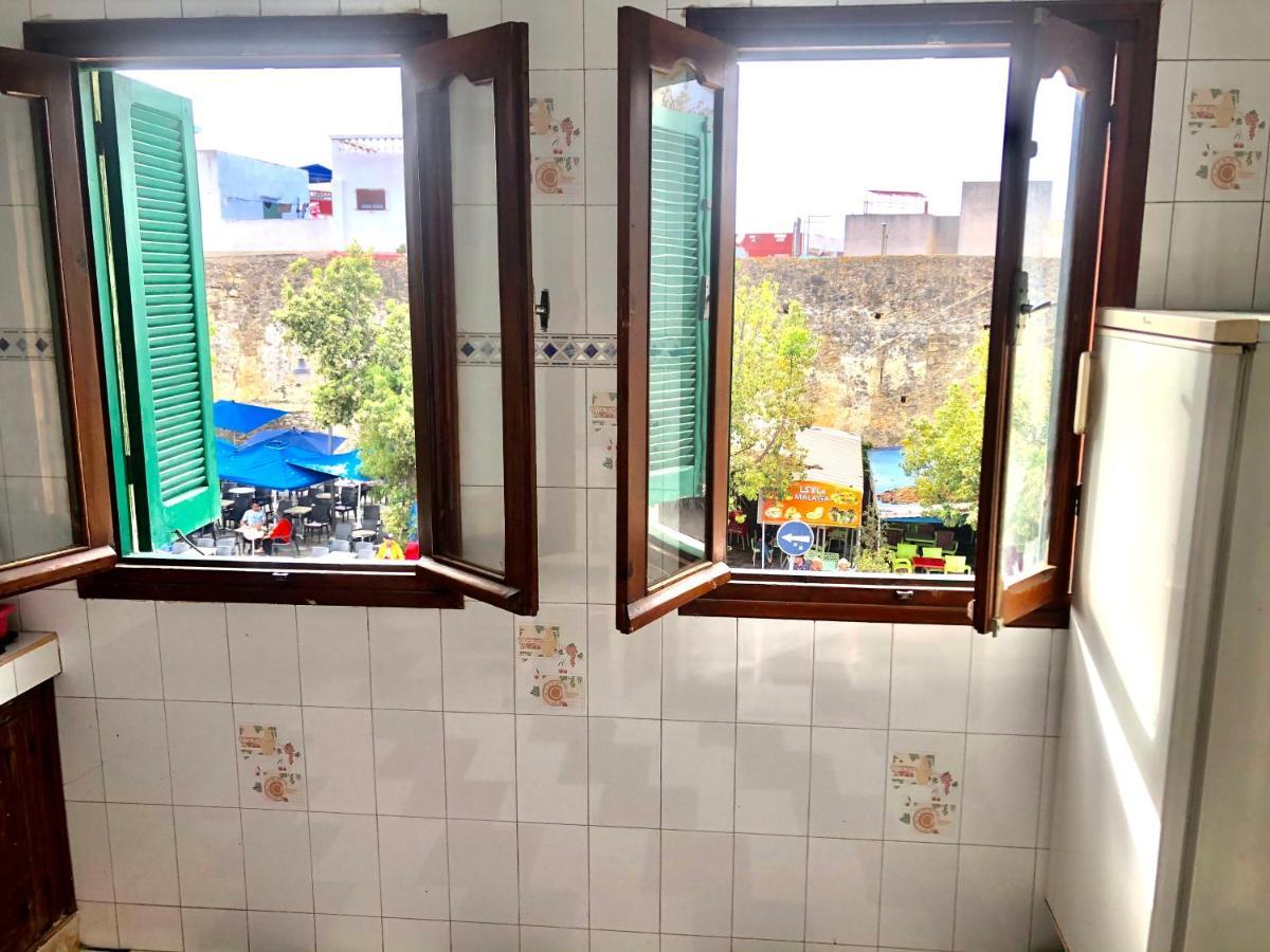 Soleado Apartamento Al Lado De La Preciosa Medina , A 3 Minutos De La Playa Andando I Асила Екстериор снимка