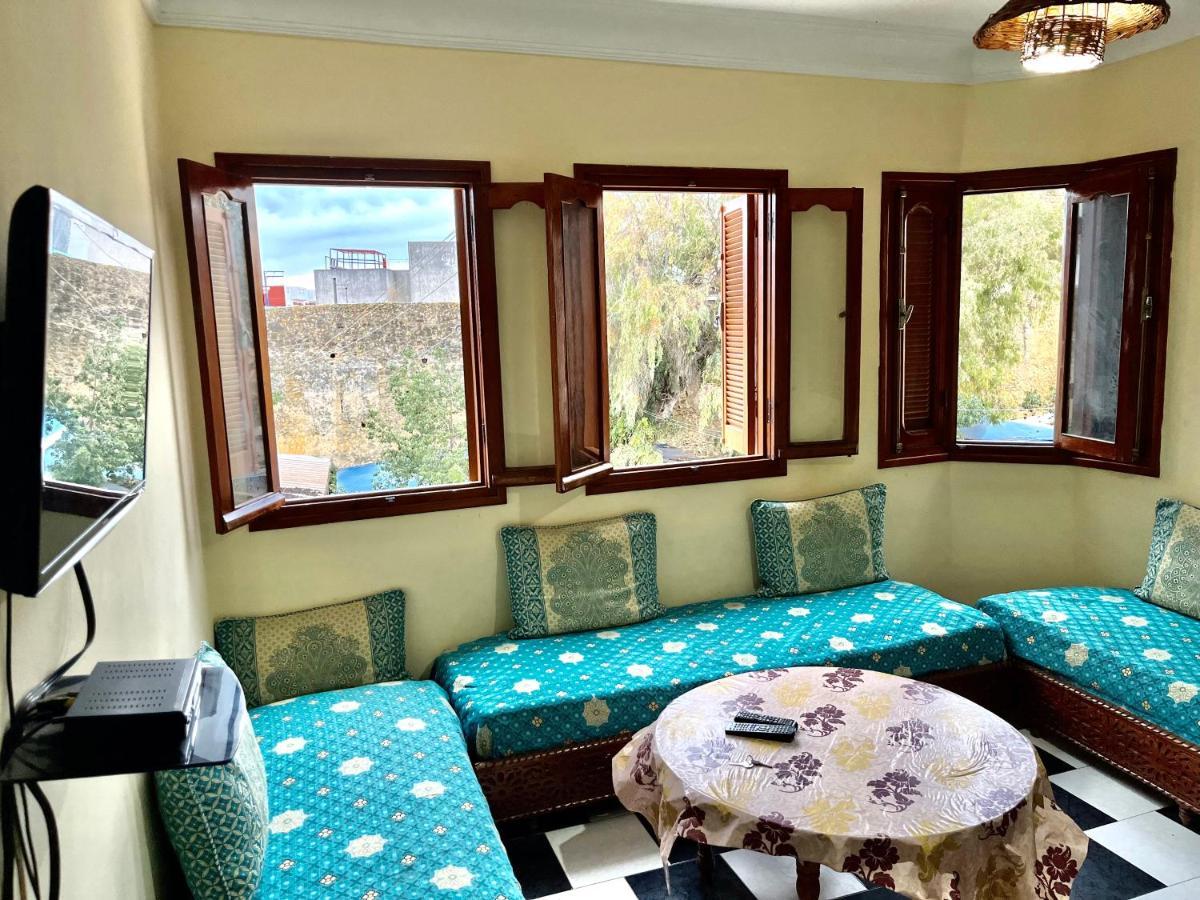 Soleado Apartamento Al Lado De La Preciosa Medina , A 3 Minutos De La Playa Andando I Асила Екстериор снимка