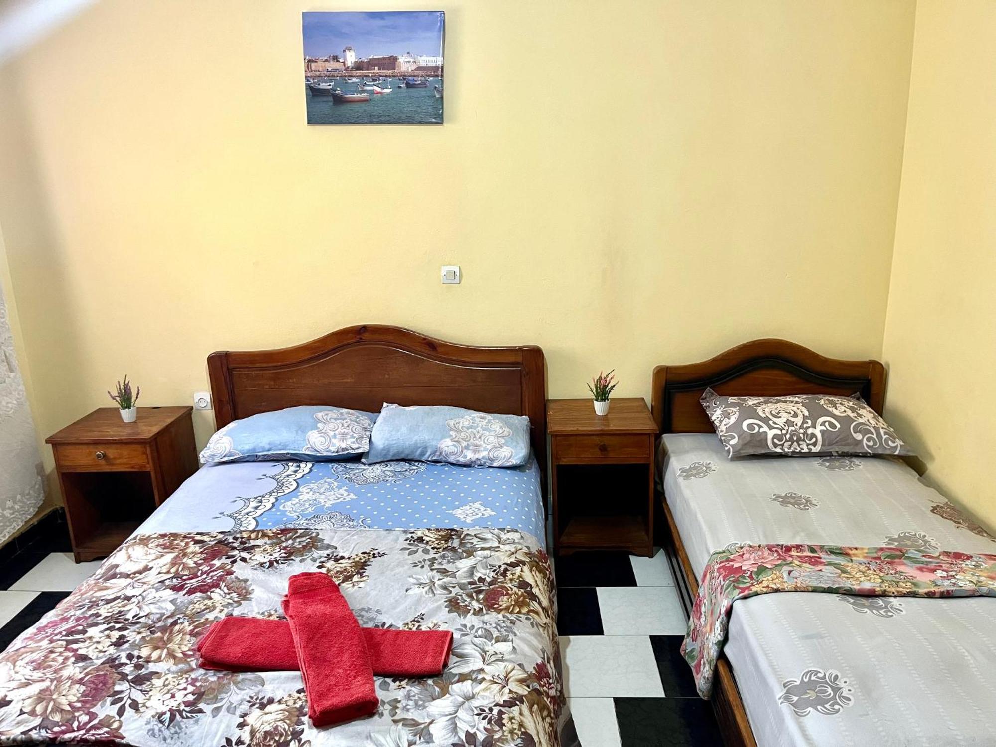 Soleado Apartamento Al Lado De La Preciosa Medina , A 3 Minutos De La Playa Andando I Асила Екстериор снимка